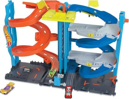 Wheels Heyecanlı Yarış Kulesi Oyun Seti 1 adet oyuncak araba ve Dönüşen Yarış Kulesi oyun seti içeren Hot Wheels™ şehri pist seti HKX43