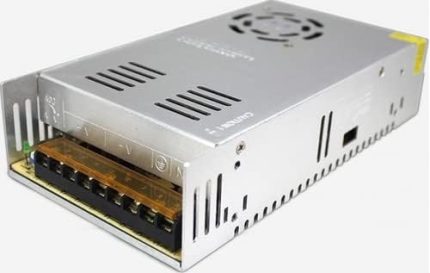 METAL KASA FANLI AKIM KORUMALI 12V 40A SOĞUTUCU FANLI