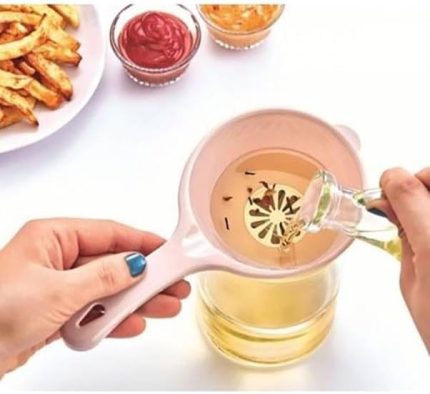 Kulplu Süzgeçli Yağ ve Sıvı Hunisi, Yağ Süzgeci ve Huni, Kulplu Süzgeçli Yağ ve Sıvı Hunisi - Pratik Yağ Süzgeci ve Huni İçin Mutfak Yardımcınız