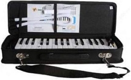 Melodika 32 Tuşlu Çantali Siyah