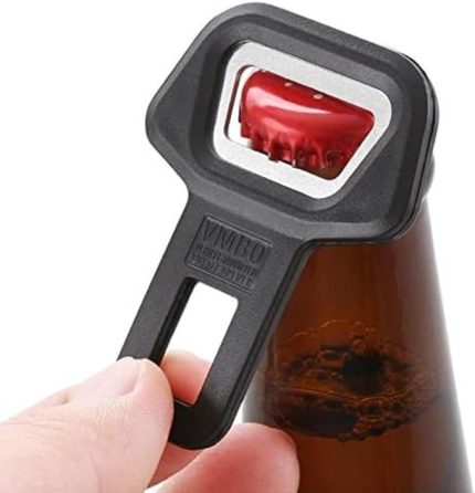 emniyet kemeri, 2 adet kemer alarmı,Gazoz açacağı, kemer adaptörü, kayış kilidi, kemer alarmı durdurucu, kemer uyarısı, FARKLI RENK Seçenekleri (Siyah)