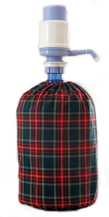 Kırmızı Ekoseli Damacana Kılıfı