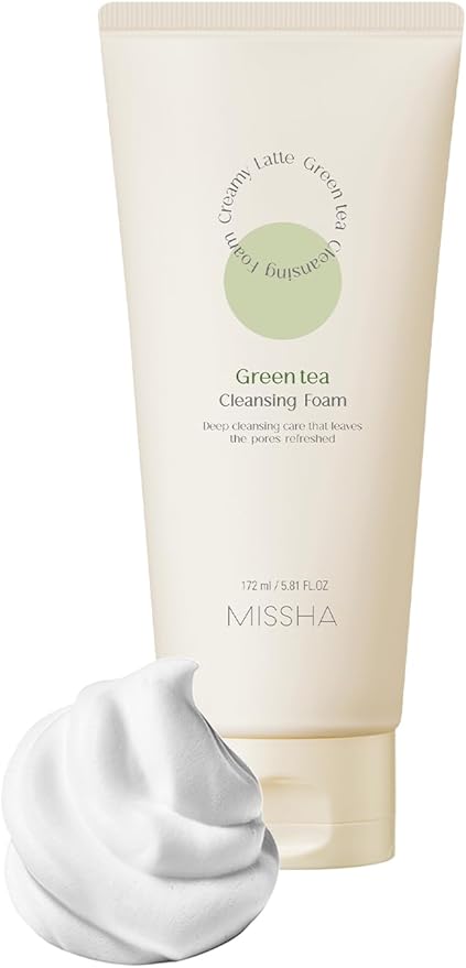Yağlanma Karşıtı Bakım Sağlayan Yüz Temizleme Köpüğü Creamy Latte Cleansing Foam Green Tea