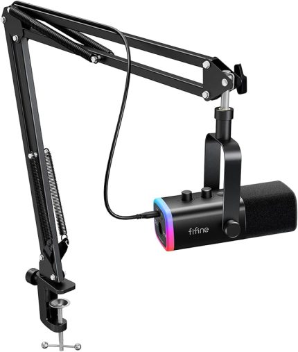 XLR/USB Mikrofon Seti, Yayın ve Podcast için, Dinamik RGB Mikrofon Kiti, Bom Kol Standı, Sessize Alma Düğmesi, Kulaklık Jakı, Vokal ve Seslendirme Kaydı için, AmpliGame AM8T