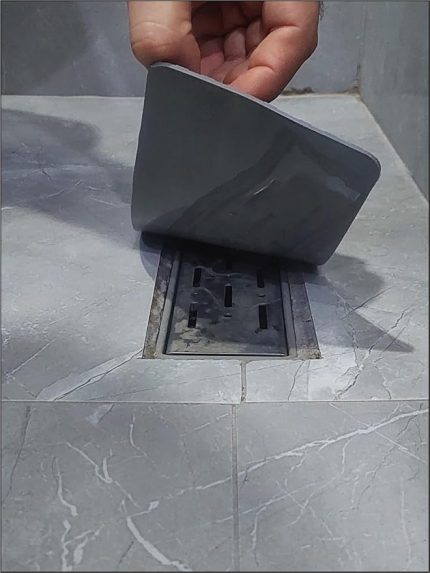Duş Gideri Kötü Koku Önleyici Uzun Silikon Mat Koku Giderici Dikdörtgen Sızdırmaz Ped Duş Gideri Kapağı Tıpası Böcek Önleyici Koku ve Su Geçirmez Yer Sifonu Kapağı Duş Kanalı (55 cm x 12 cm)