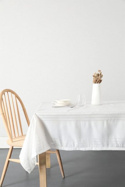 Leke Tutmaz Masa Örtüsü 160X220 - Ekru