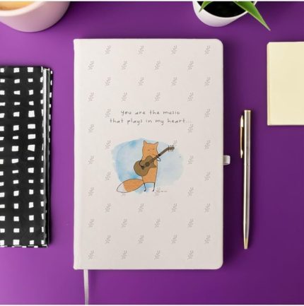 Sen Kalbimde Çalan Müziksin Mottolu Minimal Tasarımlı Çizgili Not Defteri 13 Cm X 21 Cm 100 Yaprak