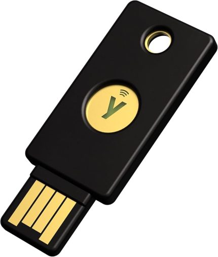 - YubiKey 5 NFC - İki Faktörlü Kimlik Doğrulama için Güvenlik Anahtarı (2FA), USB-A ve NFC ile Bağlantı - FIDO Sertifikalı