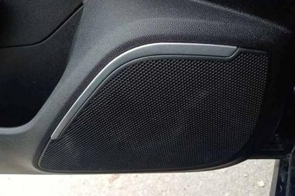 Line Renault Megane 4 HB ile uyumlu Krom Hoparlör Çıtası 2 Parça 2016-2020 Arası
