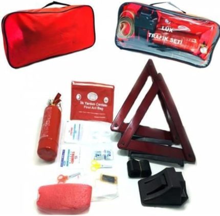 Trafik Seti Profesyonel Araç Muayene İle Uyumlu Ilk Yardım Seti Tüv Türk İle Uyumlu Kare Çantalı