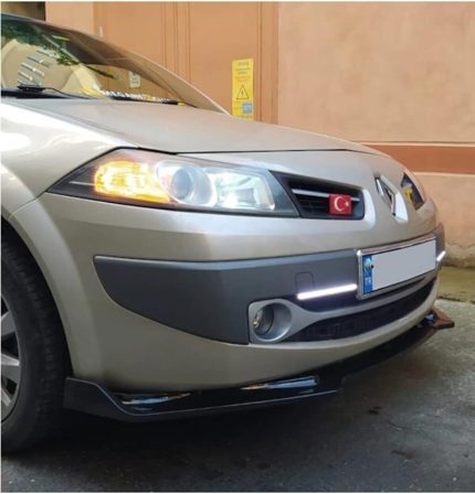 Megane İle Uyumlu 2 Ön Lip 3 Parça Parlak Siyah Voltex