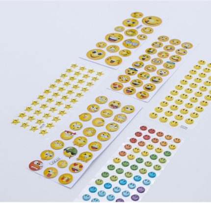 6 Adet Karışık Kabartmalı Yapışkan Sticker, Şekilli Gülen Yüzler