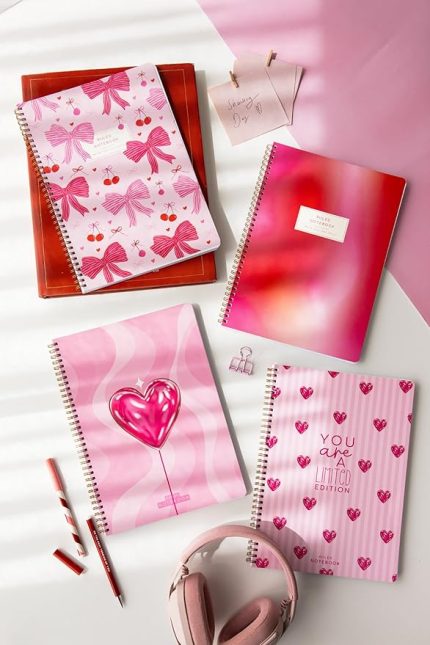 A4 Spiralli Karton Kapak 4’lü Set Çizgili Okul Defteri 80 yaprak, Ders Programlı Kırmızı Kalp