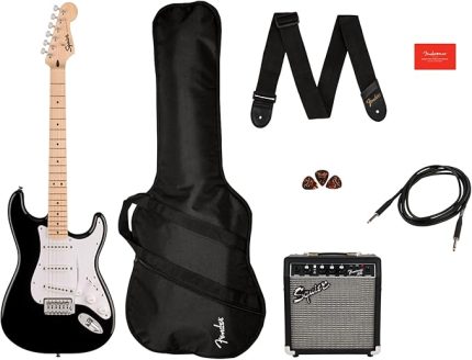 Squier Serisi Stratocaster Pack MN Black - Yeni Başlayan Elektrikli Gitar Kiti, Play'de Ücretsiz Sanal Dersler İçerir