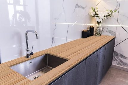 Tezgah Üstü Fayans Kaplama Folyosu Mutfak Tezgahı Kaplama Ahşap Laminat Desen 70 cm x 2 Metre