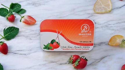 Çilek-Nane Aromalı Kürdan-Sakız ve Şeker Alternatifi -Değişik Meyve Tatlarında Nefes Ferahlığı -İstenmeyen alışkanlıkları brakmada yardımcı olur-Kalorisiz -Şekersiz -Vegan