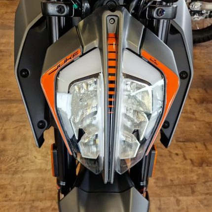 Bike Motosiklet için çıkartma KTM Duke 125 200 250 390 2021-2022 ile uyumlu. Darbelere ve çiziklere karşı arka ışık koruması. 3D reçine yapıştırıcı İtalya'da üretilmiştir - Çıkartmalar