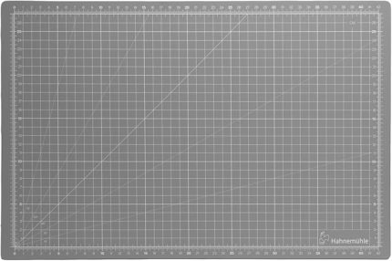 Gri kesme matı, santimetre ve inç ölçekli, 3 mm kalınlığında, 5 kat (DIN A3 için 45 x 30 cm)