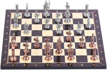 Orta Boy Metal Roma Satranç Takımı Antik ve Ceviz Desenli MDF Ahşap Satranç Tahtası (37x37 cm.)