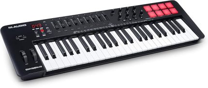 Oxygen 49 (MKV) – 49 tuşlu, Beat Pad, Aklıllı Akor, Akıllı scale ve Arperggiator özellikli Zengin yazılım paketli ile gelen MIDI kontrolcü
