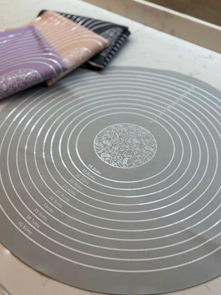 Pişirme Pasta Mat Seti, Ölçülerle Hamur Açma Seti Silikon Yapışmaz Mat, Pasta, Kabuk, Kurabiye, Ekmek, Hamur İşleri, Makarna için Mutfak Tezgah Matı Yuvarlak, Ölçülü (Gri)