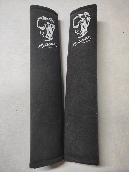 ATATÜRK BASKILI BEYAZ BASKI ANTRASİT ALAKANTARA Araç Emniyet Kemer Kılıfı & Ped (2 ADET) Boyun Çizilmelerine karşı koruma, Terleme Önleyici, Alcantara, Atatürk İMZALI