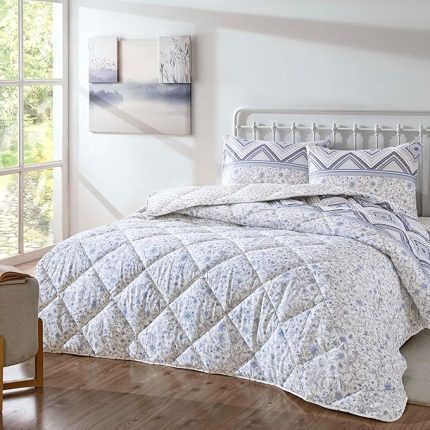 Siena Çiçek Desenli%100 Pamuk Yorgan Seti, Lacivert, Çift Kişilik (Yorgan: 195x215 cm/Çarşaf: 240x260 cm / 2 Adet Yastık Kılıfı: 50x70 cm / 2 Adet Dolgulu Yastık: 50x70 cm)