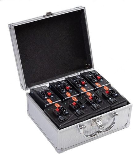 Havai Fişek Ateşleme Makinesi Kablosuz Uzaktan Piroteknik 8 Cue Alıcı Sahne Ekipmanları Fıskiye Ateşleme Sistemi DJ 1 kasa 8 Taban,Charging