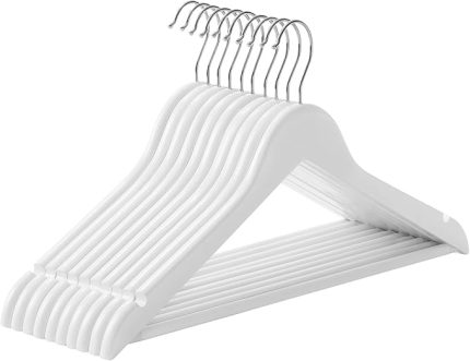 ahşap elbise askıları, 10'lu set, masif ahşaptan elbise askıları, ceket askıları, omuz bölgesinde çentikler, kaymaz, ceketler, gömlekler, 360° döndürülebilen kancalar için, beyaz CRW03W10 | Elbise askısı, omuz çentikleri, 360° döner kanca, takım elbise, gömlek, mont, beyaz/gümüş, kaymaz pantolon çubuğu CRW03W10
