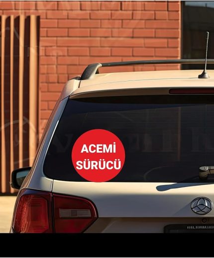 Tasarla Acemi Sürücü Yazılı Sticker Oto Sticker 15x15 Cm Kırmızı zemin beyaz yazı