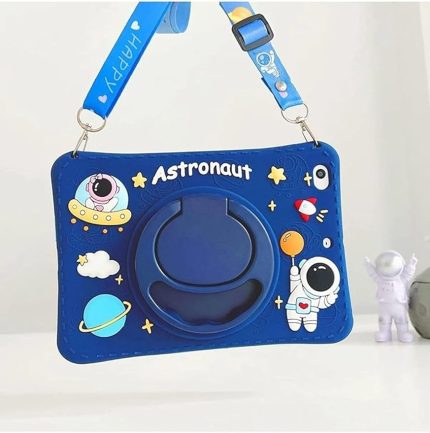 Galaxy Tab S6 Lite P610 P615 Uyumlu Standlı ve Boyun Askılı Astronot Figürlü Tablet Kılıfı Lacivert