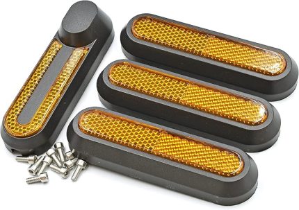 - Xiaomi 1S Essential Pro2 Elektrik Scooter İçin Yansıtıcılı Yan Tekerlek Kapağı