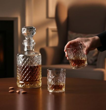 Karaf Sürahi Ve 2'li 300 ml Bardak Seti Su Meşrubat Viski Şişesi 1200 ml