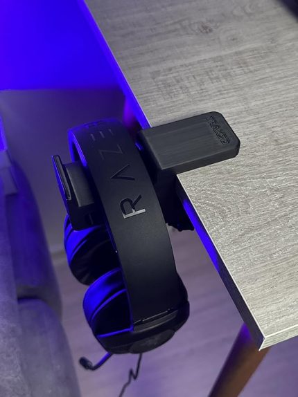 Siyah Masa Kenarı Kulaklık Standı – Shadow Edition V6 (Yeni Versiyon) | Kaydırmaz Keçeli, Ergonomik ve Güçlendirilmiş