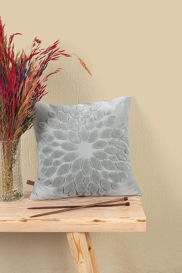 Özel Tasarım Punch Panç Desen Kare Dekoratif Kırlent Kılıfı 43x43 cm Flower Gri - Görsel 4