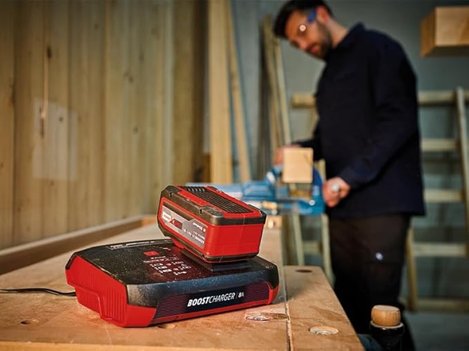 Einhell Şarj Cihazı Power X-Boostcharger 8A Power X-Change (Li-Ion, tüm PXC aküler için uygun, daha hızlı şarj için boost modu, 7 aşamalı LED durum göstergesi) - 4512155 - Görsel 2