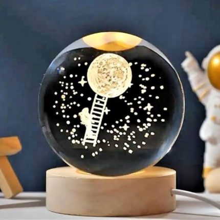 Kristal Cam Küre LED Işıklı Usb Kablolu Ahşap Stantlı Gece Lambası Dekoratif Hediyelik (Astronot)