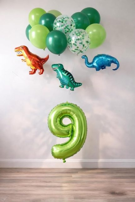 Yaş Dinazor Set; Rakam Folyo, 3 Adet Mini Dinazor ve 10 lu Balon