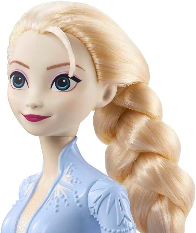 Frozen HLW48 | FD Core - Elsa Fr 2 | Disney Frozen 2'den Esinlenen Pelerin, Etek ve Bot ve Örgülü Saçlı İmza Seyahat Kıyafetinde Posable Doll - Görsel 3