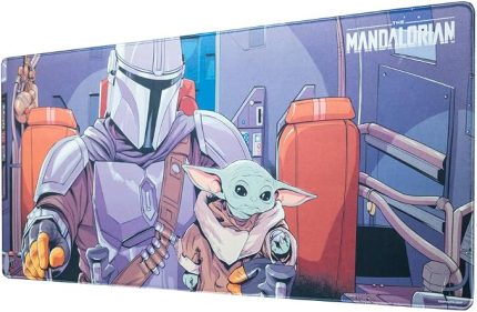 - Star Wars The Mandalorian - Çocuk XXL Fare Altlığı - Sümen - 80 x 35 cm | 80 x 35 cm suya dayanıklı, kaymaz masa matı, büyük, oyun masası aksesuarları - Mandalorian Star Wars Hediyeleri, Ürün