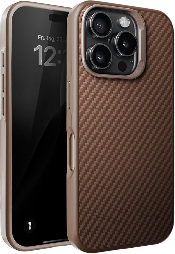 iPhone 16 Pro Max için Fiber Karbon Materyal Arka Bölüm Metal Lens Çerçeveli ve Metal Tuşlu Sararmayan ve Çizilmeyen Güçlü Darbe Emici Premium Silikon Kılıf (Çöl Titanyum, 16 Pro Max)