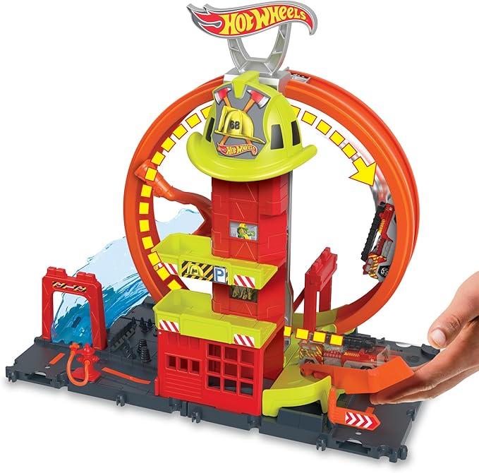 Wheels Çember Pistli İftaiye İstasyonu 1 oyuncak araba ve süper çemberli itfaiye istasyonu içeren Hot Wheels™ Şehri Çember Pistli İftaiye İstasyonu HKX41 | Diğer setlere bağlanan 1 oyuncak araba, çocuklarla çalışan asansör, su benzeri rampa ve döngü pisti oyunu içerir - Görsel 4